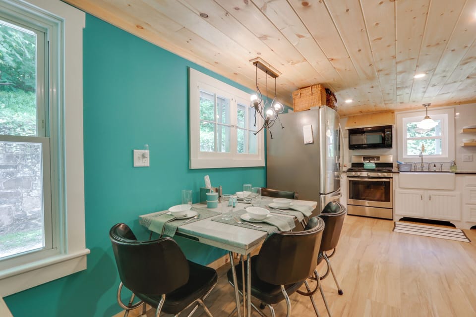 Dining Area | 1st Floor | Dishware/Flatware