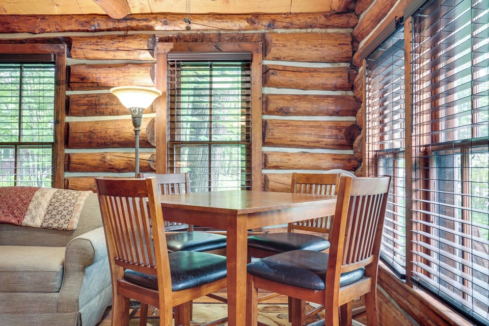 Dining Area | Dishware & Flatware