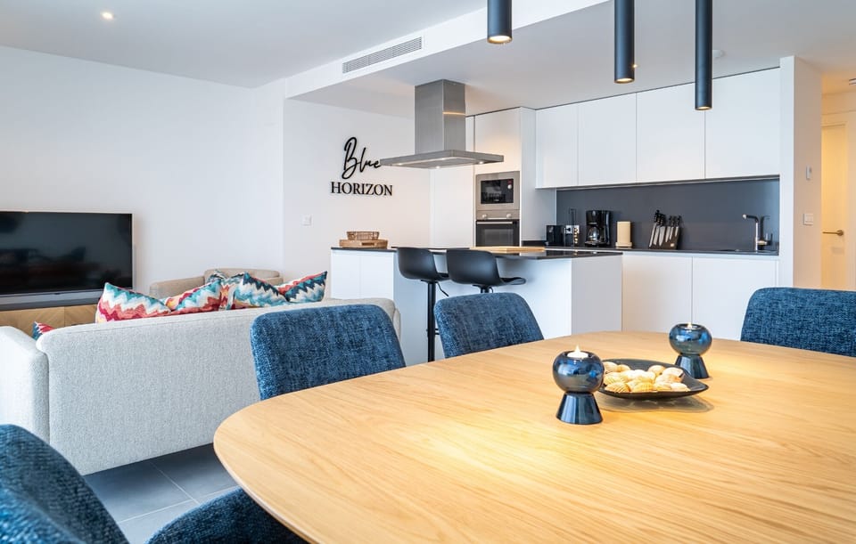Living, dining area & kitchen