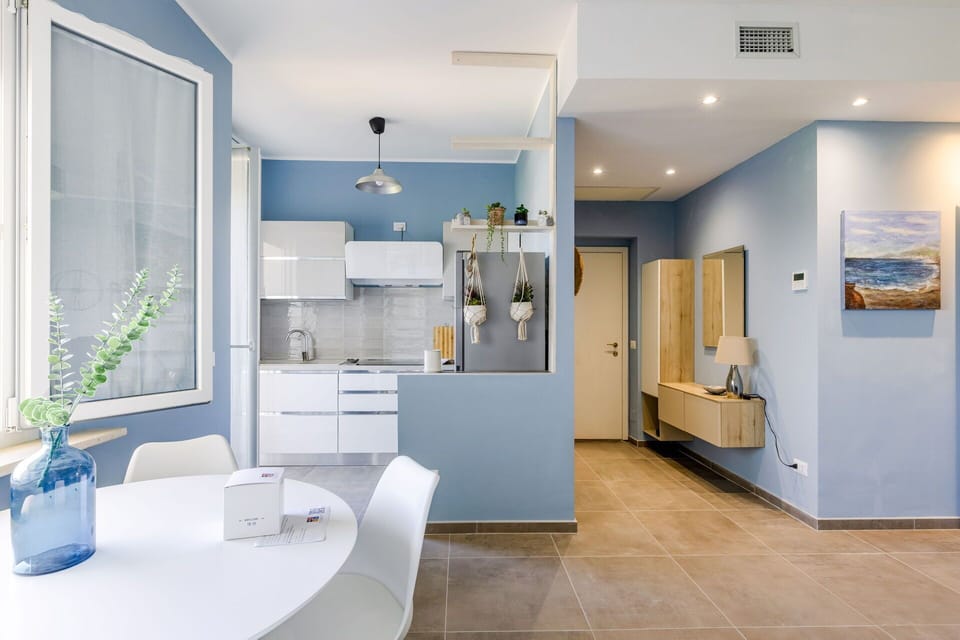 Dining Room, Kitchen