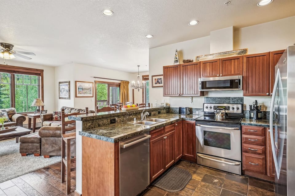 Kitchen - Main Street Station 3305 - Breckenridge Vacation Rental