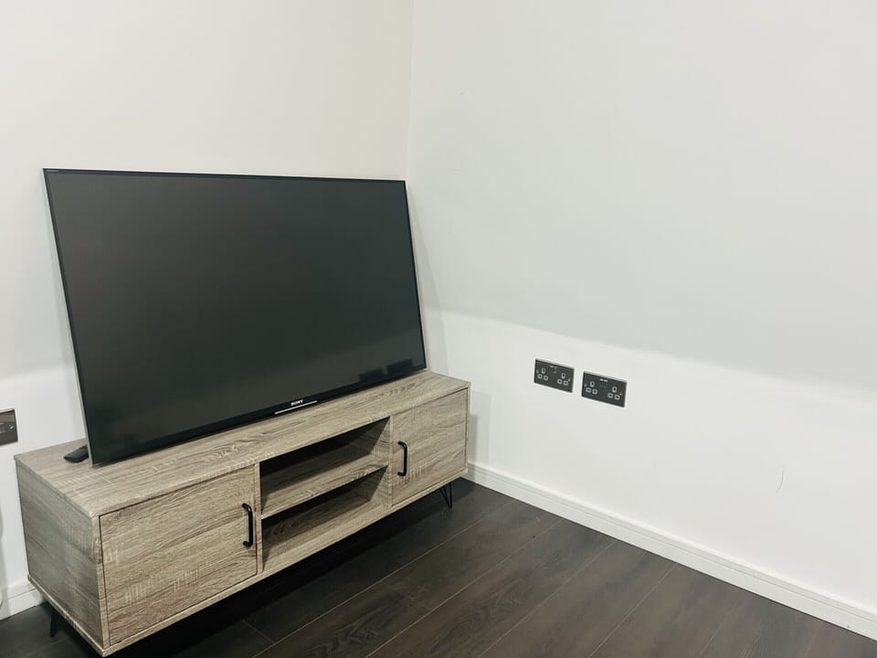 Lounge TV