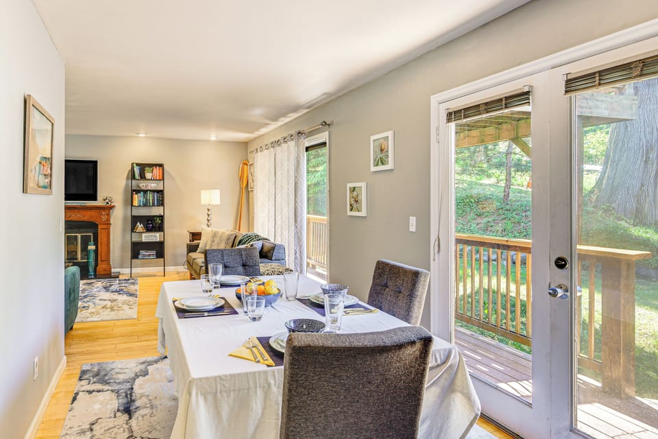Dining Area | 1st Floor | Dishware/Flatware