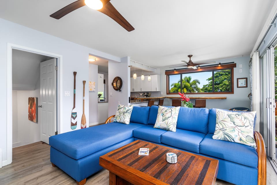 Enjoy tropical breezes in living and dining area. No A/C on the 1st floor.