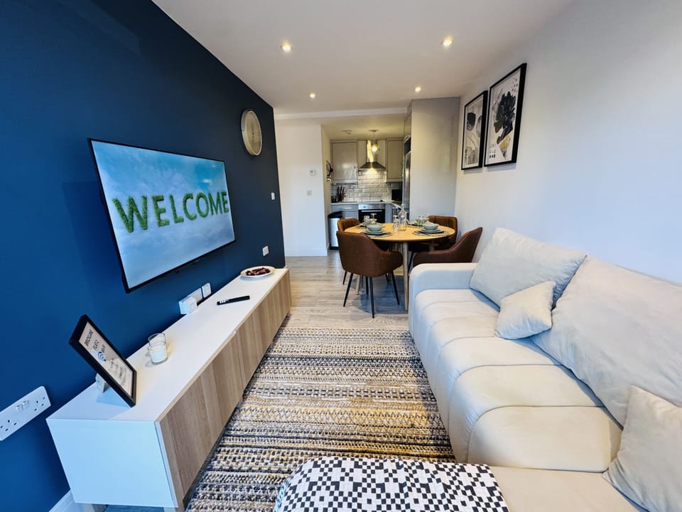 Living Room / Lounge