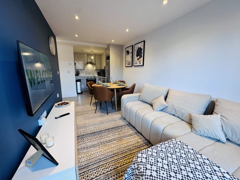Living Room / Lounge