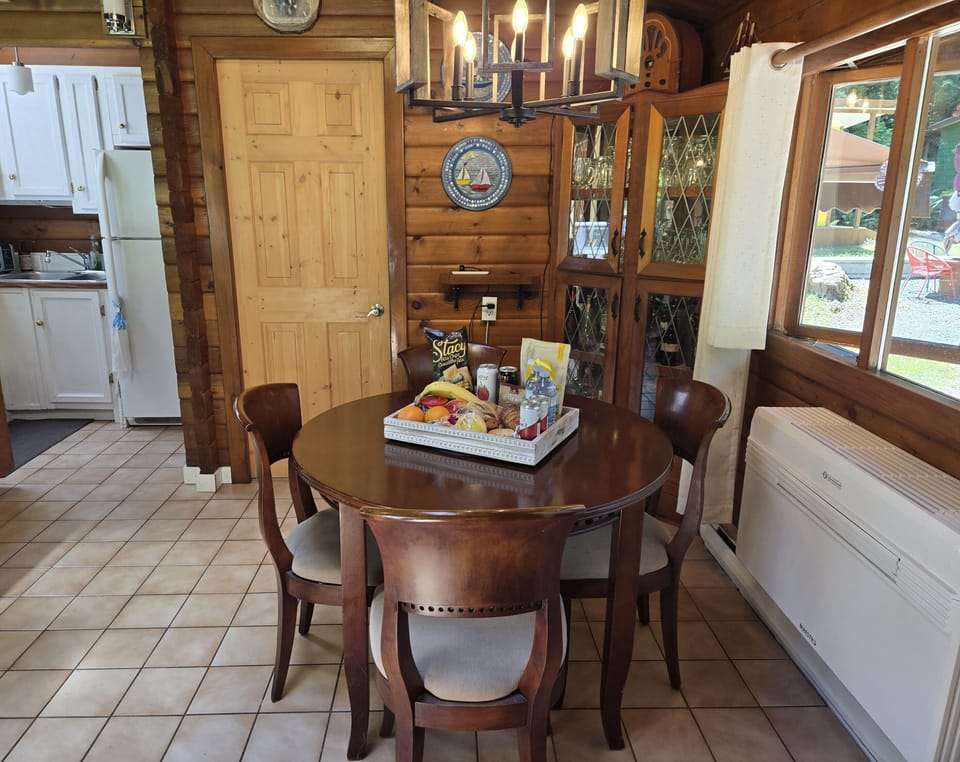 Taken from entrance. Door shown leads to a bedroom.