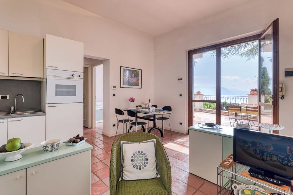 Kitchen and dining area