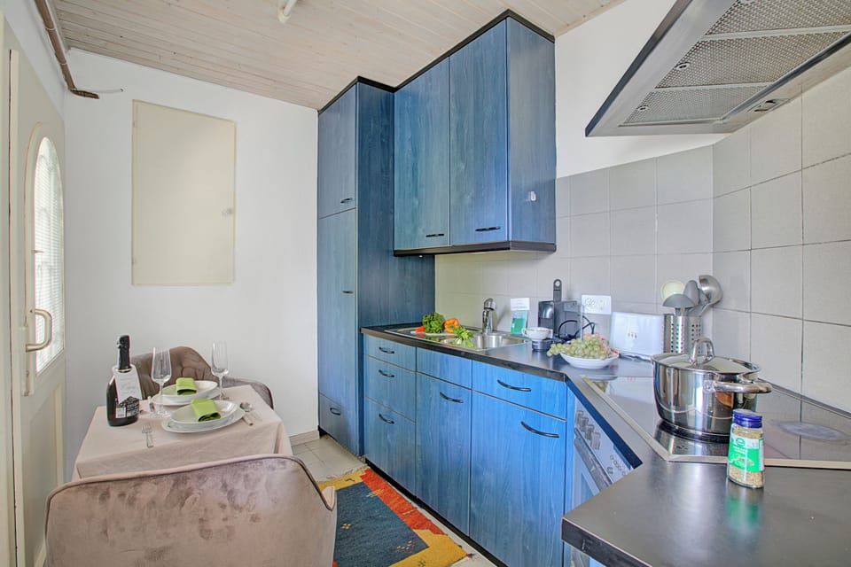 Kitchen and dining area