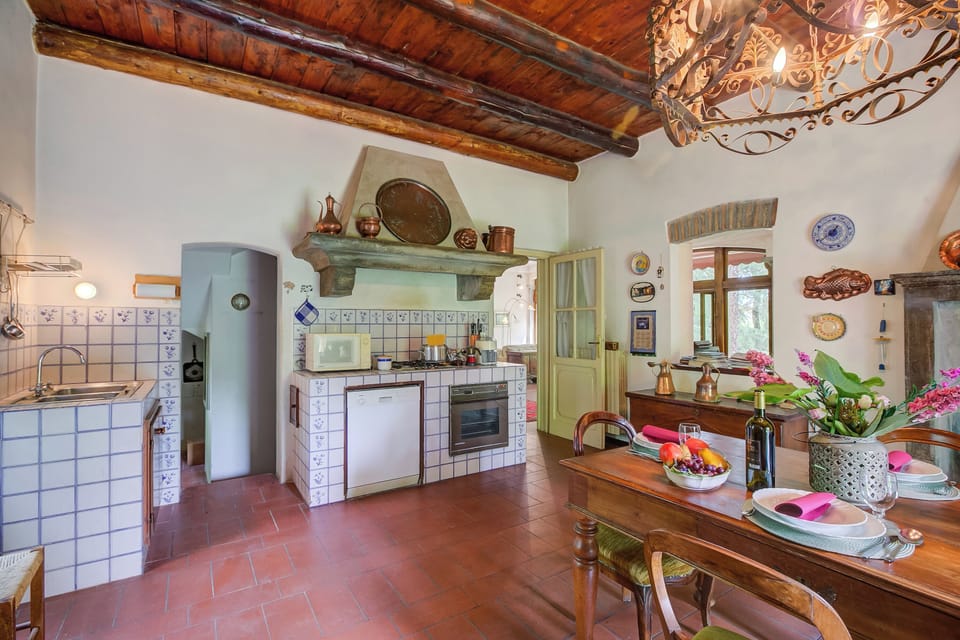 Kitchen and dining area