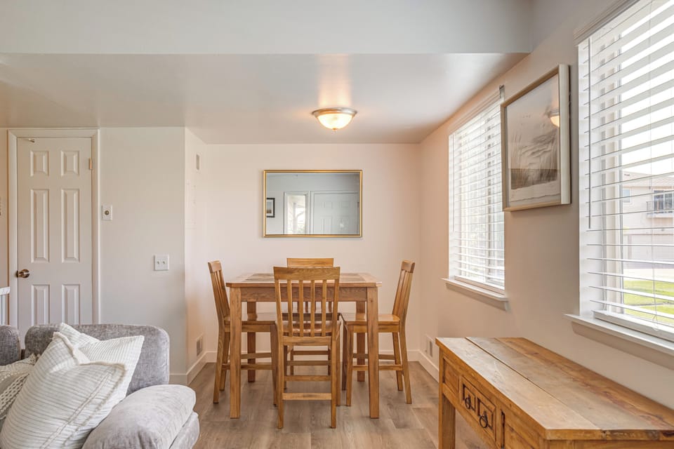 Dining Area | 1st Floor