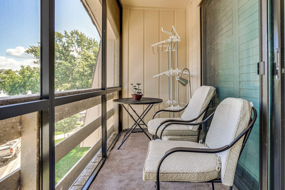 Property Exterior | Screened-In Balcony | Single-Story Condo