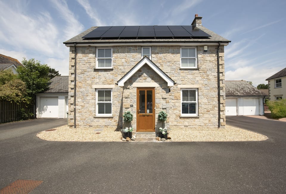 Welcome to Puffin Way, nestled in the coastal village of Lelant, near St Ives