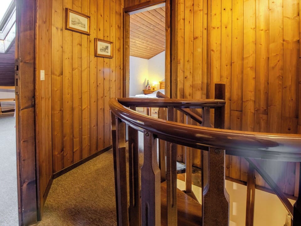 Flooring, Wood, Floor, Interior Design, Ceiling, Hardwood, Wood Stain, Lighting, Wood Flooring, Door