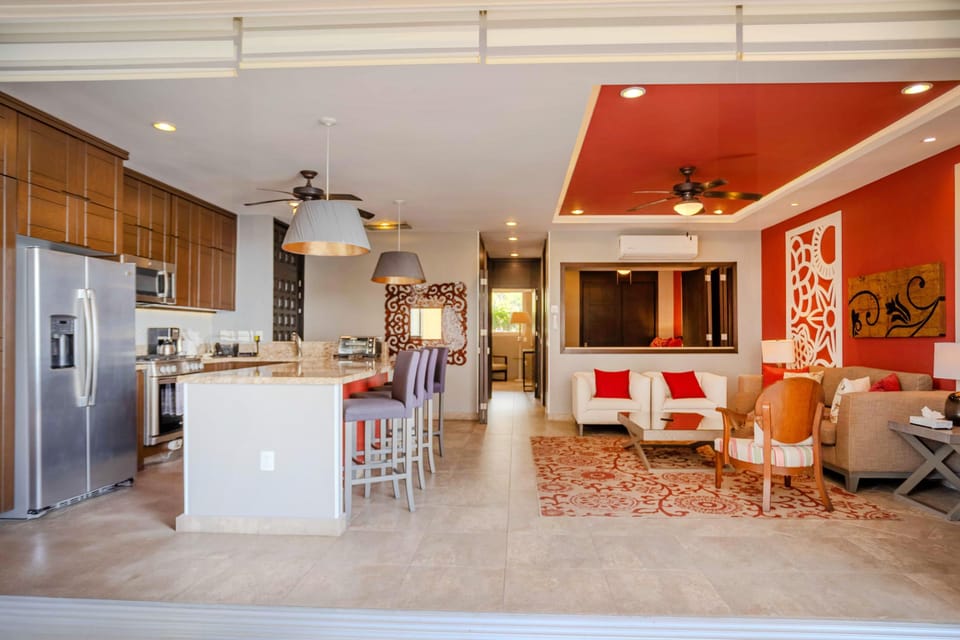 Condo - Image 13