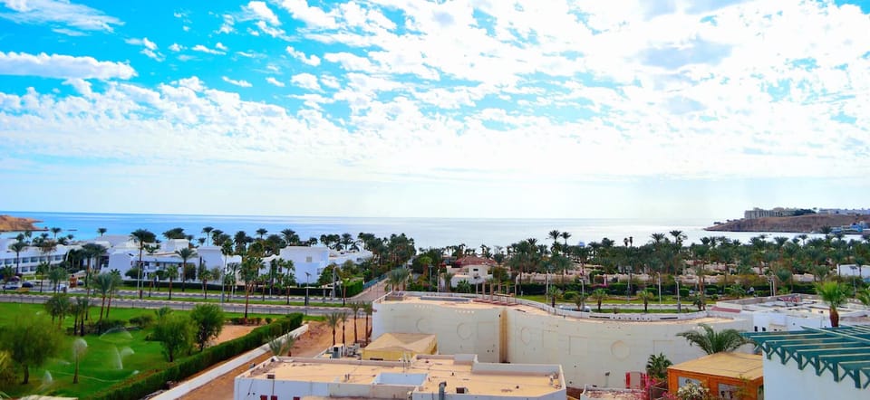 Soak up bright skies and tranquil oceanfront scenery.