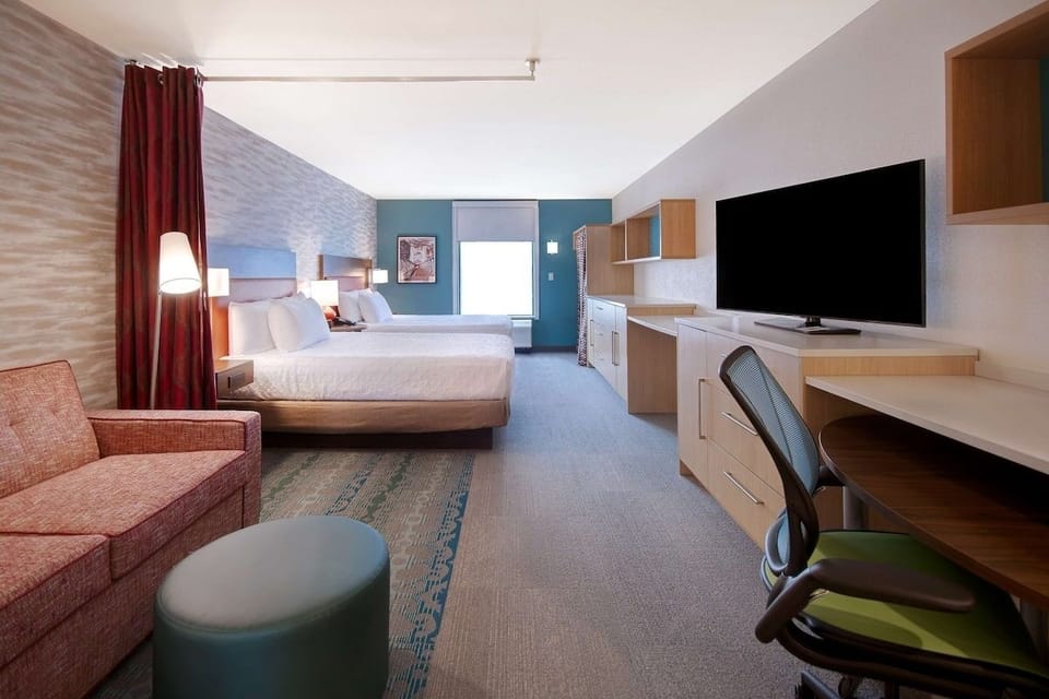 Two Queen Beds Room