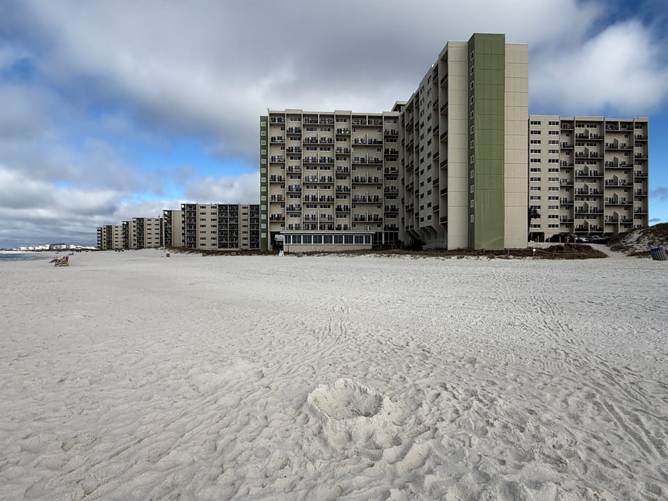 Pinnacle Port Beach Resort