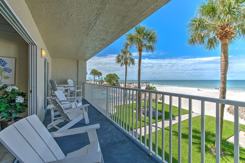 JC Resorts Redington Shores Sea Oats 106 Balcony