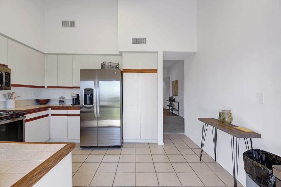 KITCHEN REVERSE CONTINUED.jpg mls
