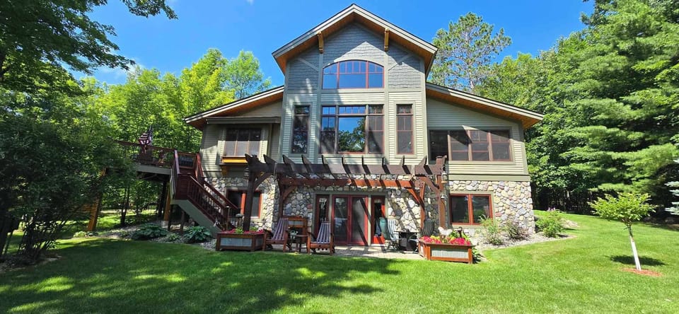 Lakeside with deck, patio, gas fire pit and pergola