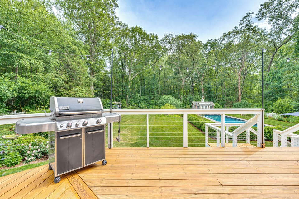House Exterior | Furnished Deck | Dining Area | Gas Grill