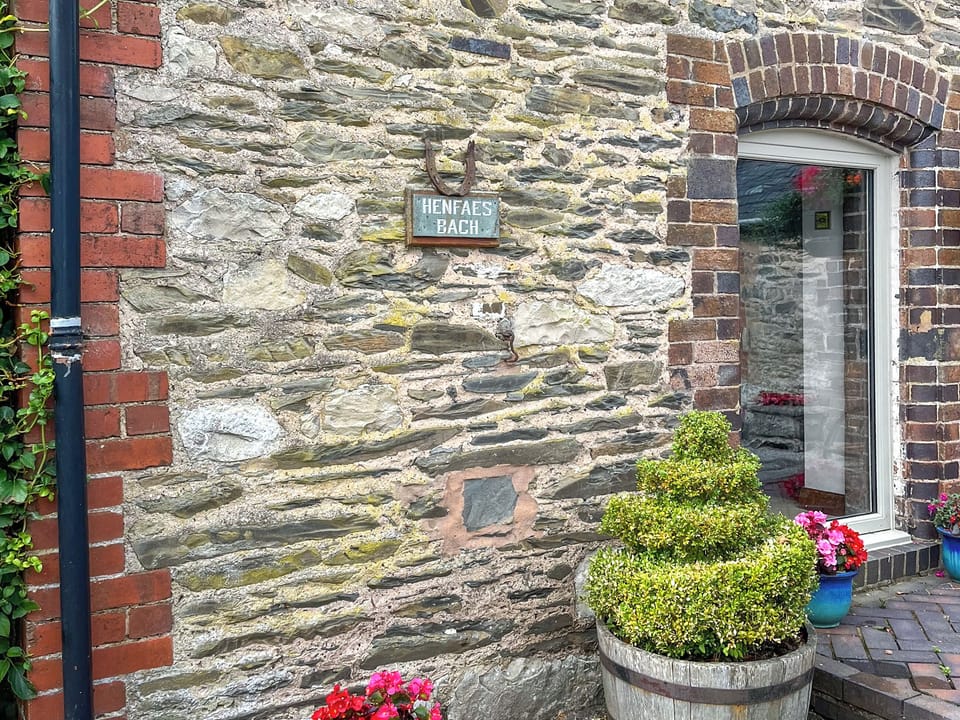 Exterior | Henfaes Bach - Llandernog Retreats, Nannerch, near Clwydian Range