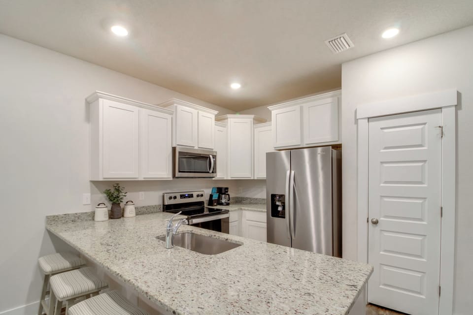 Kitchen | Blender | Dishware & Flatware | 1st Floor