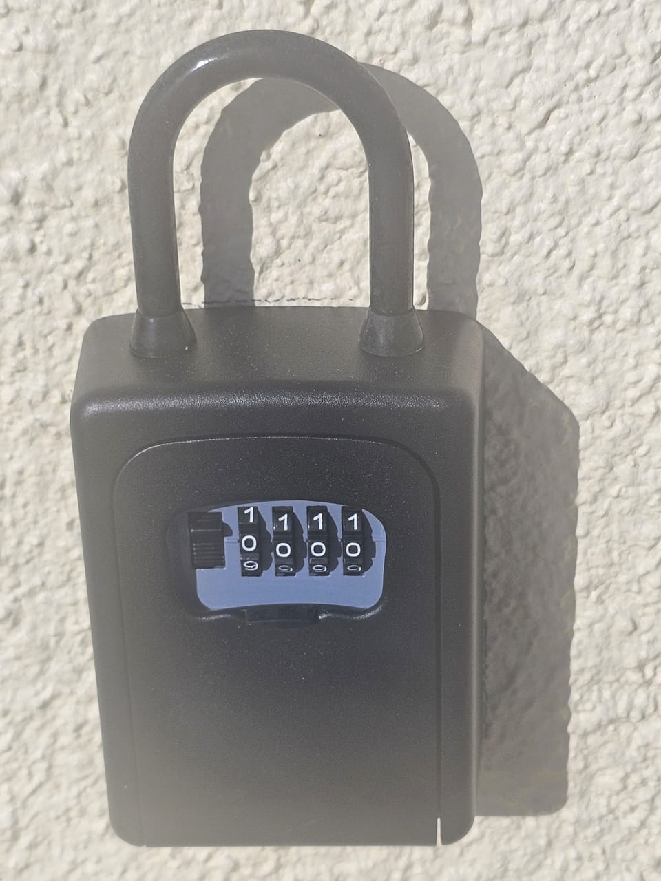 Lockbox for keys.
