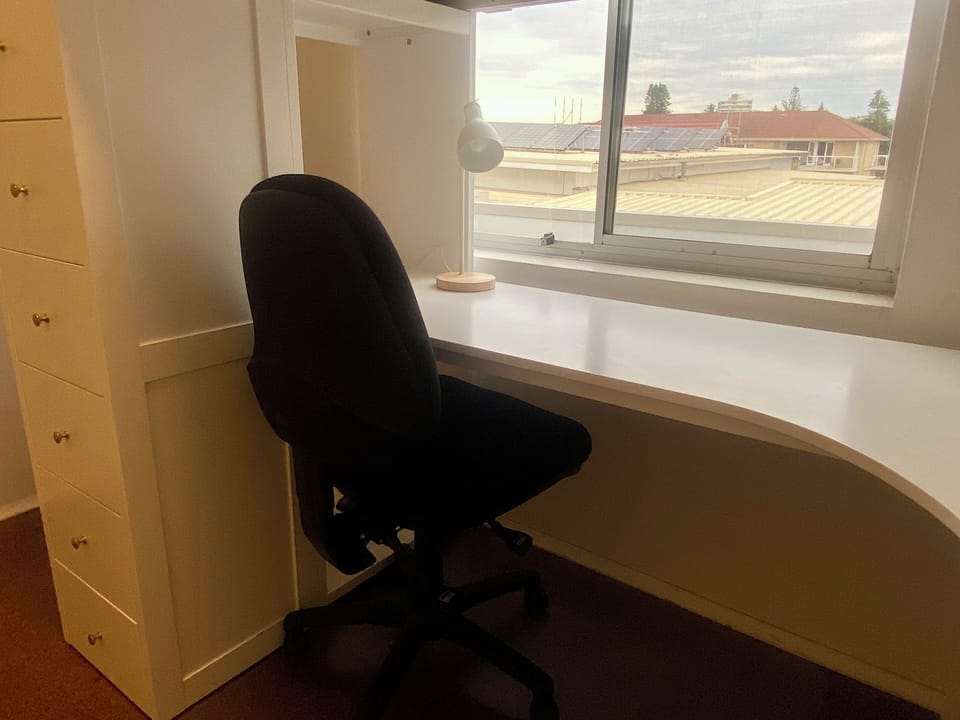 Desk faces south so no direct sunshine on the table
