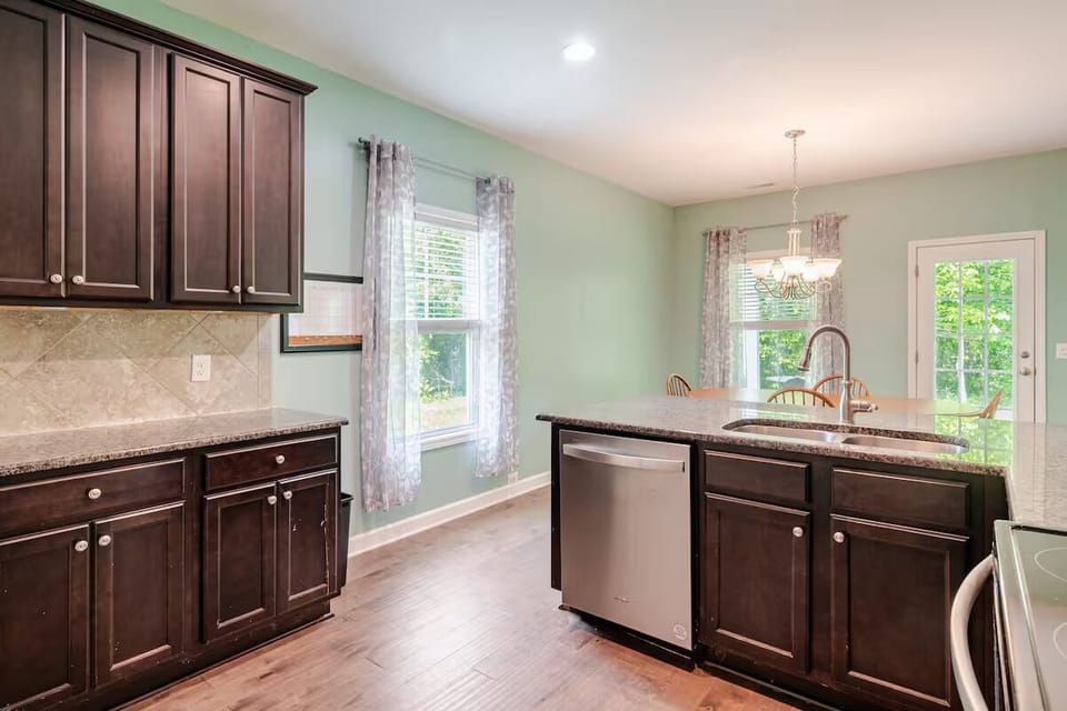 Kitchen - Kitchen