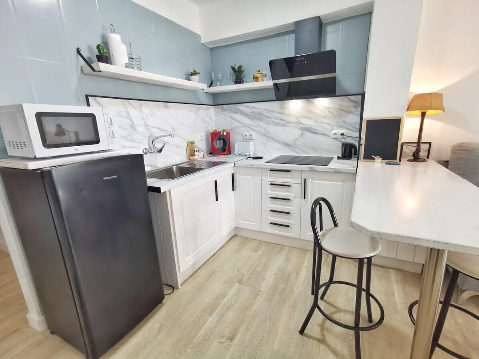 Well equipped kitchen
