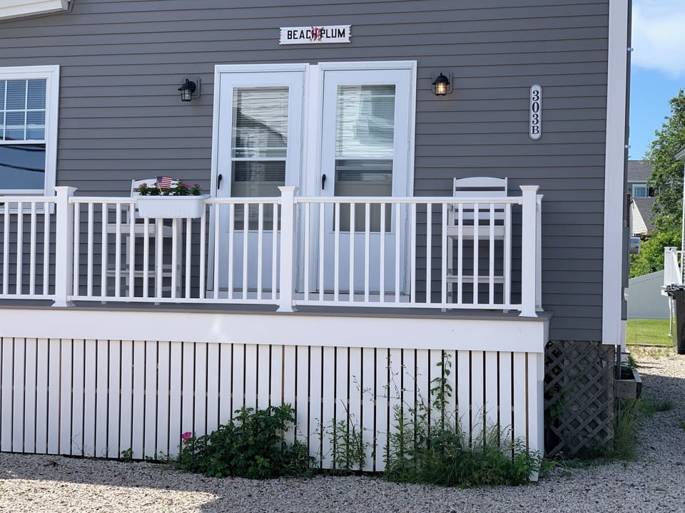 Front doors of the Beach Plum.  Right door entrance to the upstairs unit.