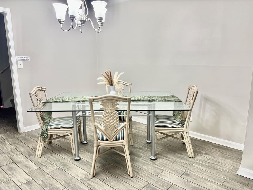 Dining room table