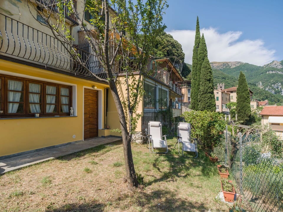 Furniture, Interior Design, Wood, Flooring, Room, Floor, Couch, Ceiling, Living Room, Home