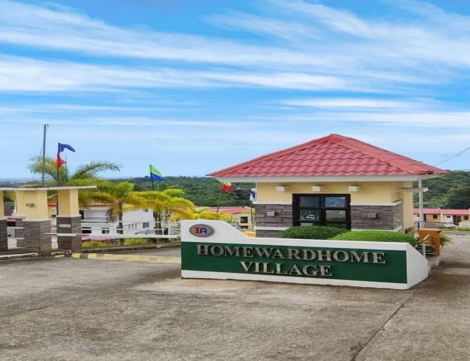 Just a 5-minute drive to the vibrant Savano Park, Starmall, or SM SJDM!