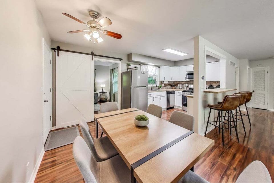 Dining Off Kitchen