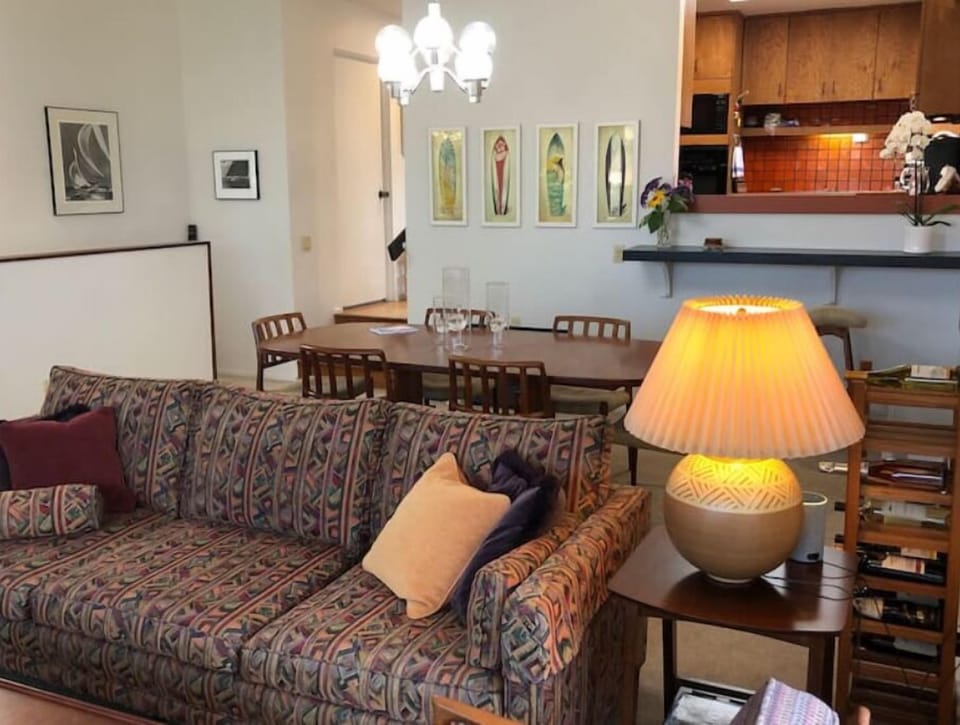 Common area seating