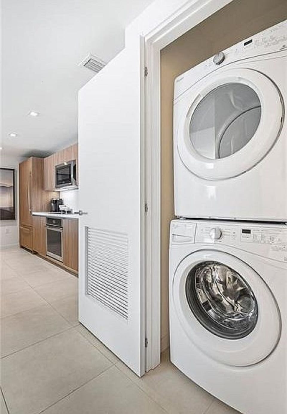 In unit washer/dryer