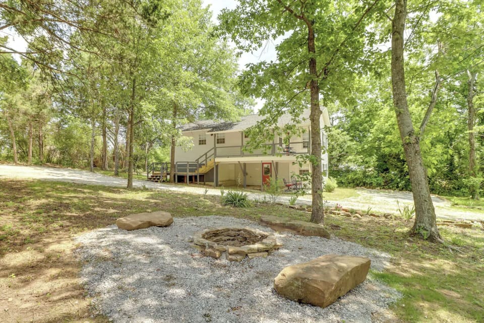 Exterior view of property grounds | Fire pit area