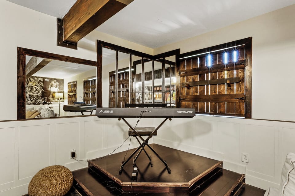 Unleash your creativity with our keyboard piano—perfect for music lovers!