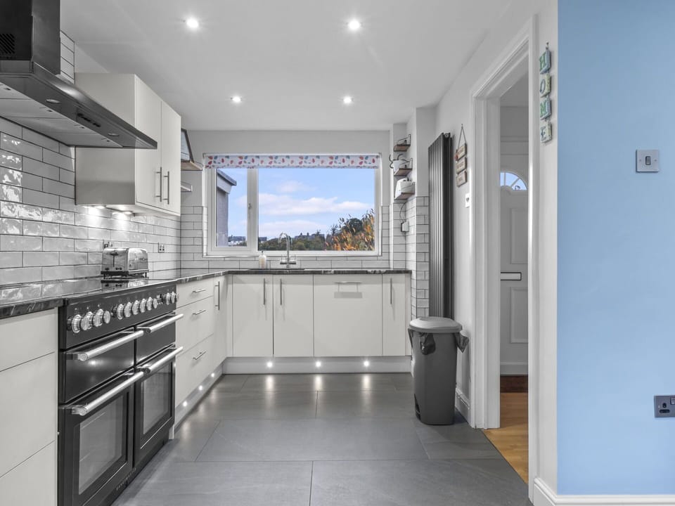 Kitchen, Major Appliance, Kitchen Appliance, Flooring, Interior Design, Countertop, Cabinetry, Floor, Ceiling, Home Appliance
