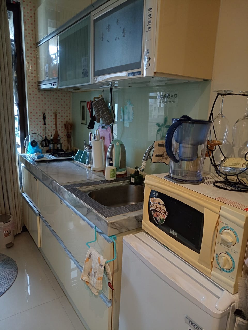 Micro-wave oven, 
refrigerator, boil kettle, gas stove