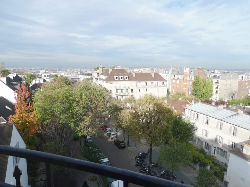 Fantastic panoramic view over Paris from living room window !