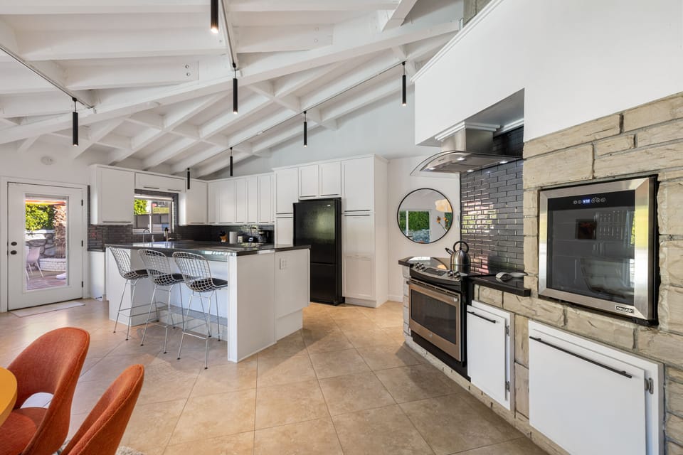 Large kitchen for all the cooks to share