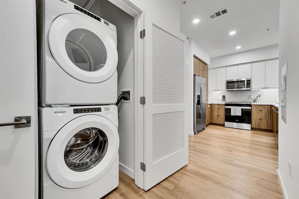 Mission Valley San Diego San Diego 1 Bedroom Washer/Dryer
