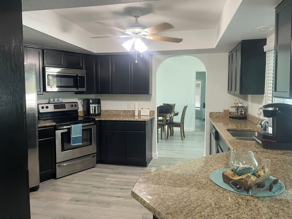 Fully equipped kitchen