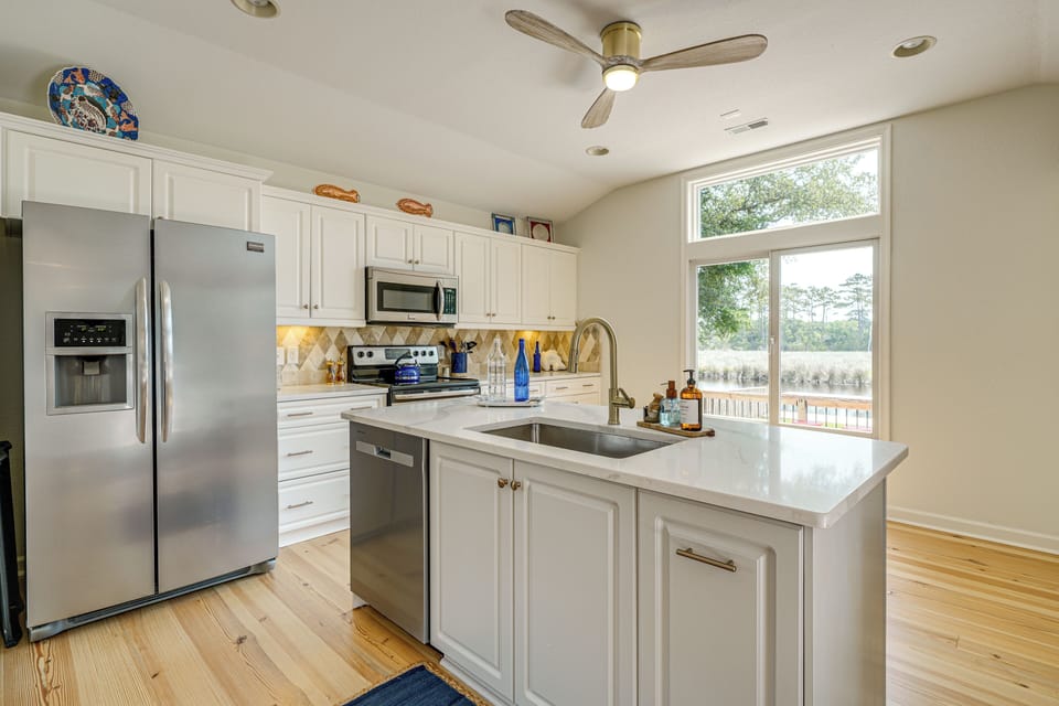 Kitchen | Cooking Basics | Dishwasher | 1st Floor