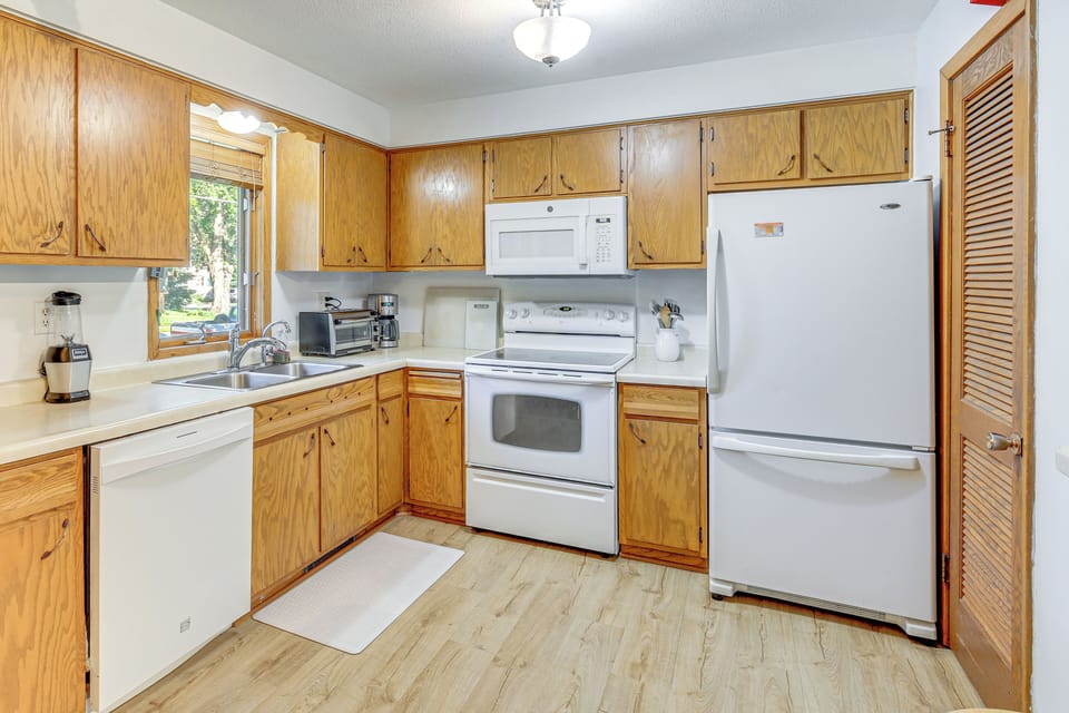 Kitchen | Main Floor | Drip Coffee Maker | Dishwasher | Cooking Basics