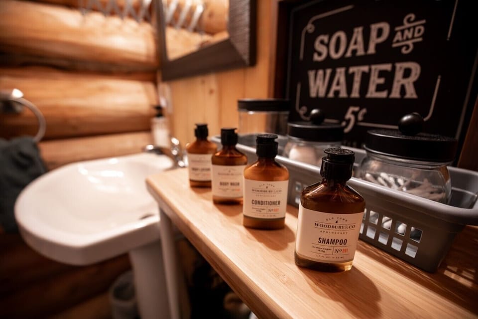 C-11.1 Bath with soap
